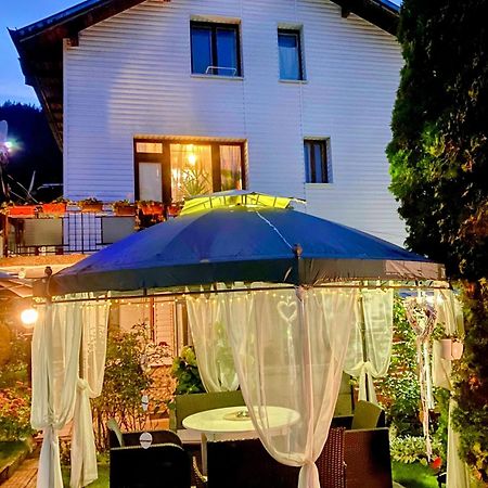 Niya Guest House Beli Iskar Exteriör bild