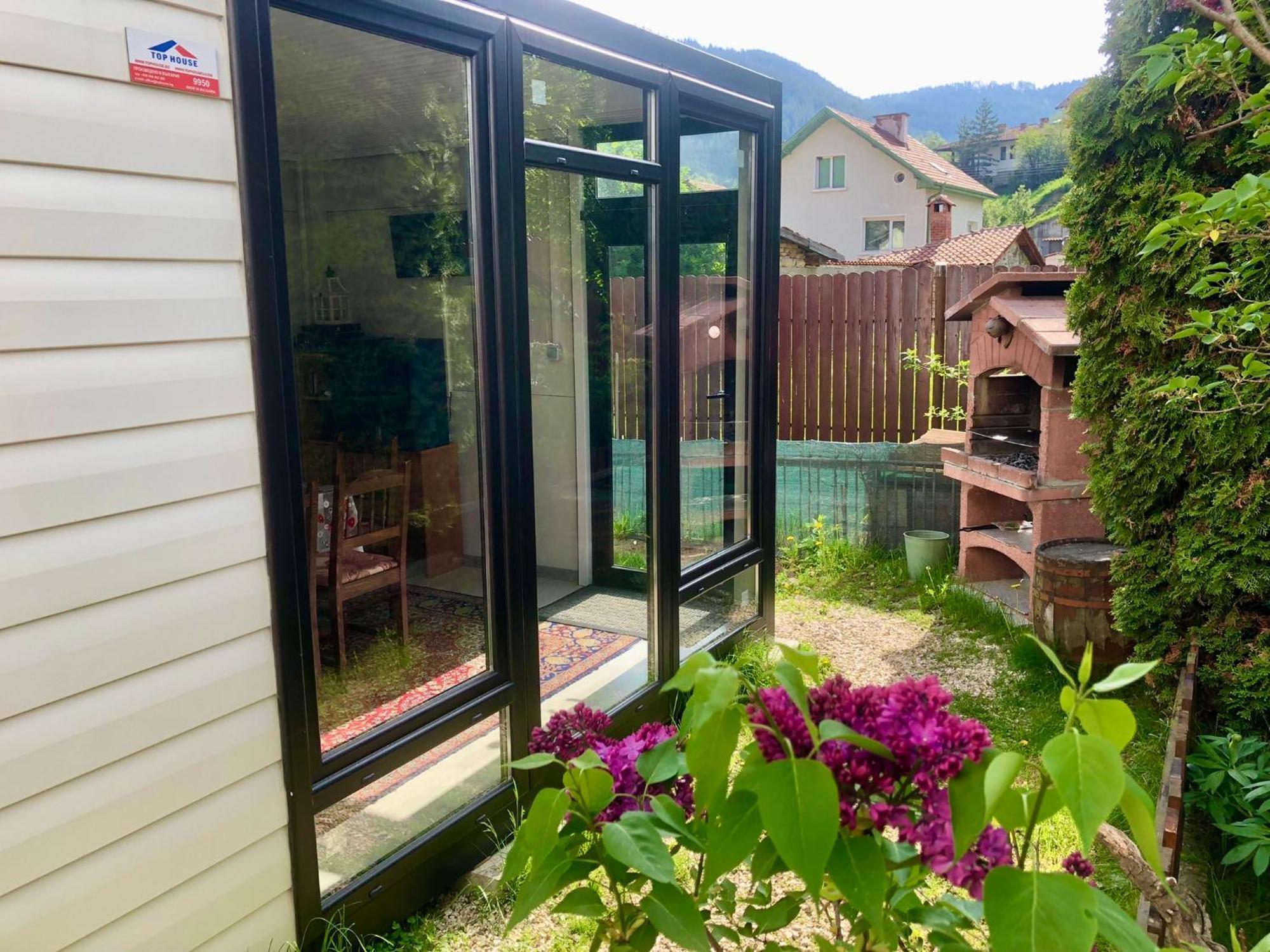 Niya Guest House Beli Iskar Exteriör bild
