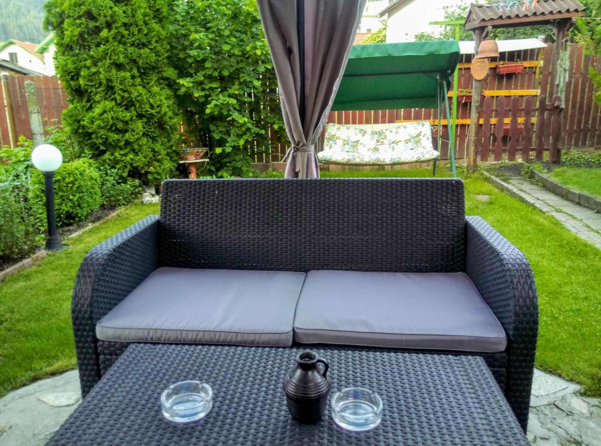 Niya Guest House Beli Iskar Exteriör bild